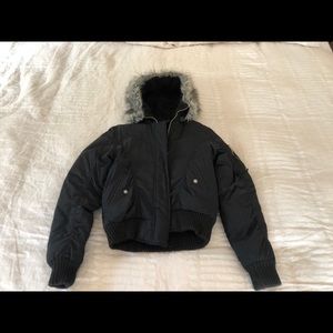 Black puffer bomber jacket